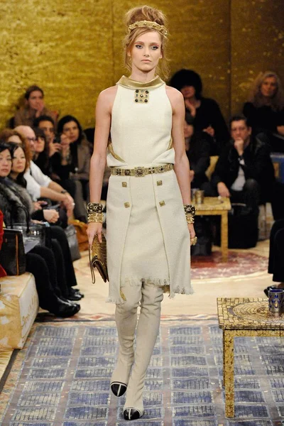 Look 57